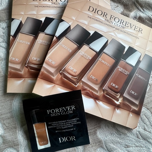 Designer makeup bundle - Picture 3 of 7